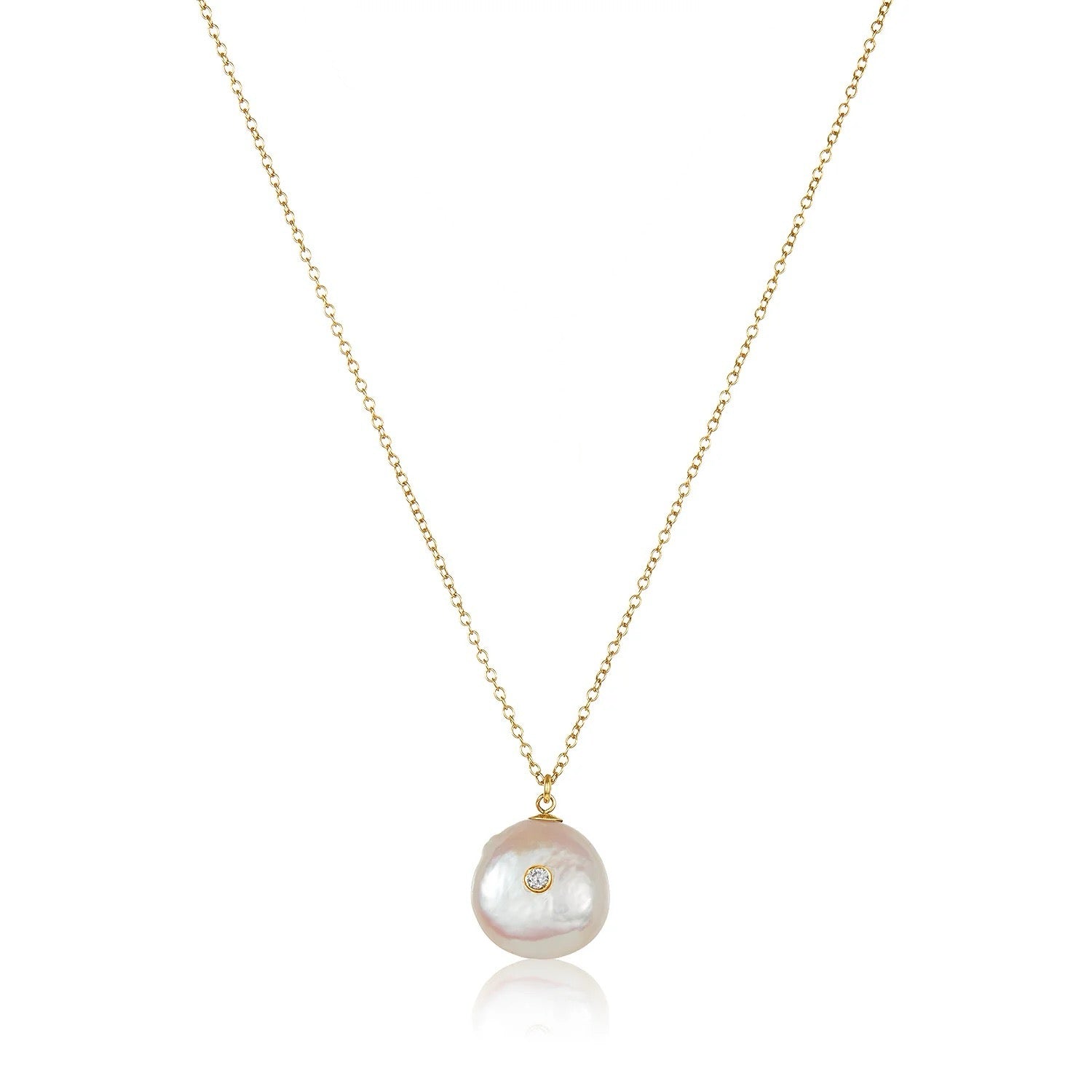 Pearl Pendant Necklace with Sparkling Detail
