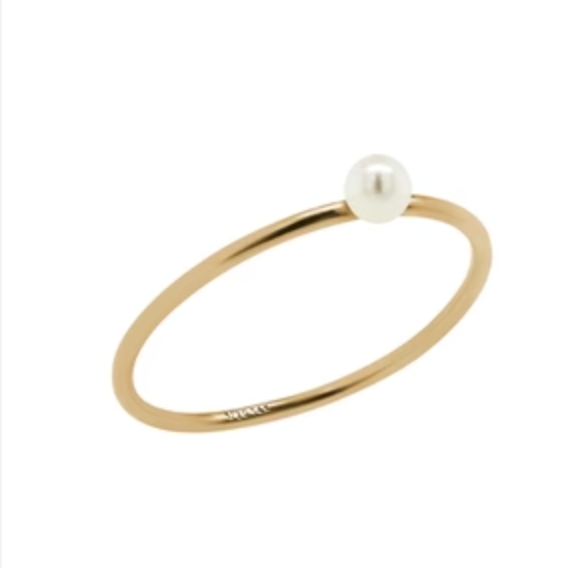 Dainty Pearl Ring